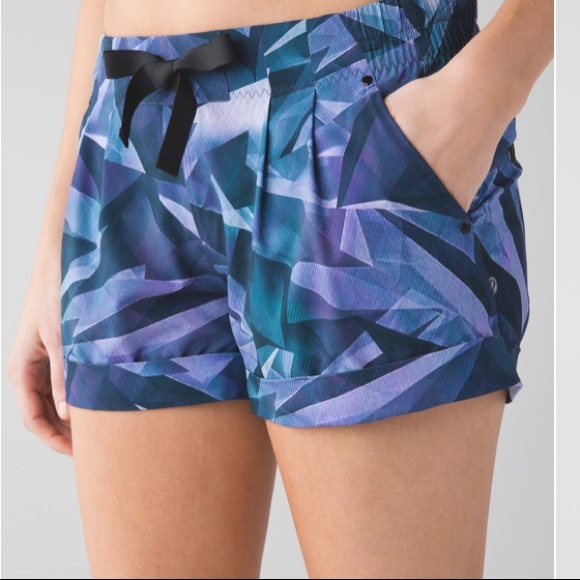 lululemon athletica Pants - Lululemon Spring break away short